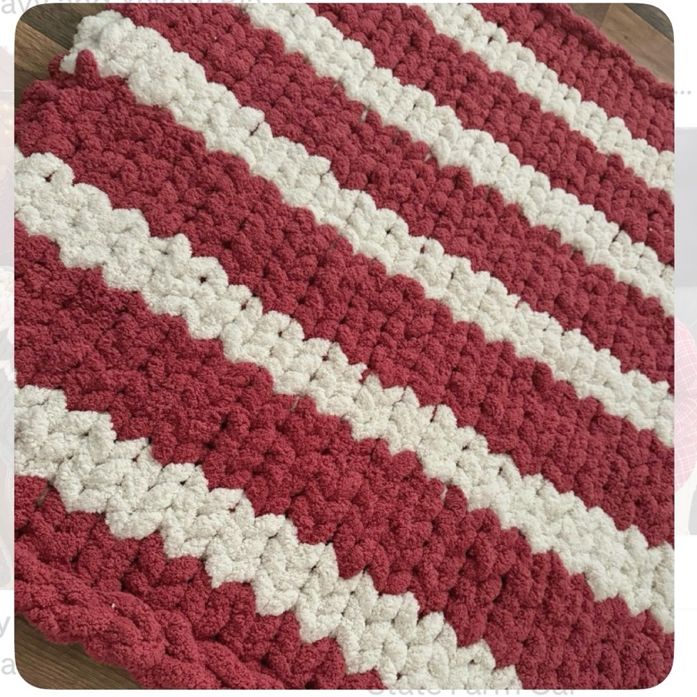 Cozy Striped Red and White Throw Blanket